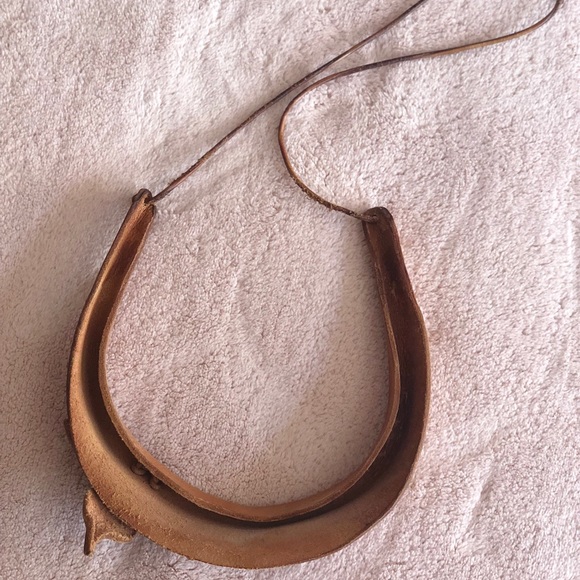 ❣️SALE❣️Floral&Feminine Boho Leather Necklace, Handmade - Picture 6 of 6